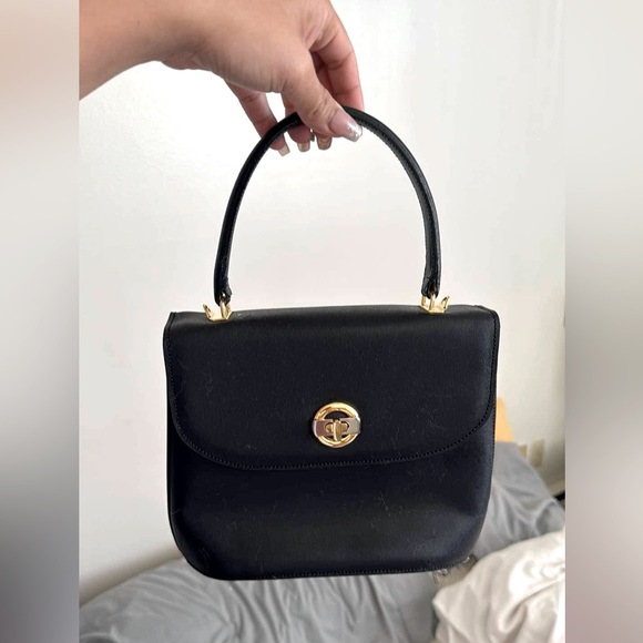 FBM Italy Almost new! - Picture 1 of 2